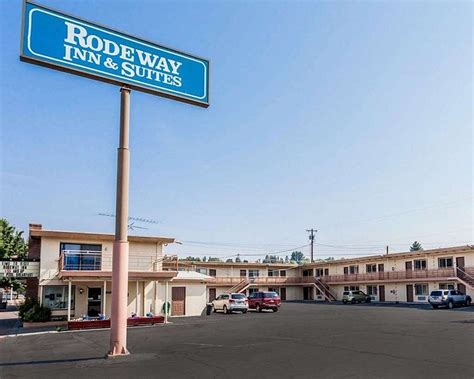 omak hotels